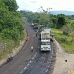 Asfaltado de carretera en la margen izquierda del río Mayo tiene un avance del 70%
