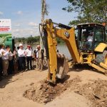 Ministro Pérez Reyes lidera inicio de obras de construcción del puente Tarata en San Martín