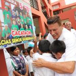 Gobernador regional Walter Grundel Jiménez inaugura moderno colegio en Cacatachi