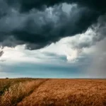 Peligroso fenómeno amenaza con llegar al Perú y azotar a estas 17 regiones, según Senamhi